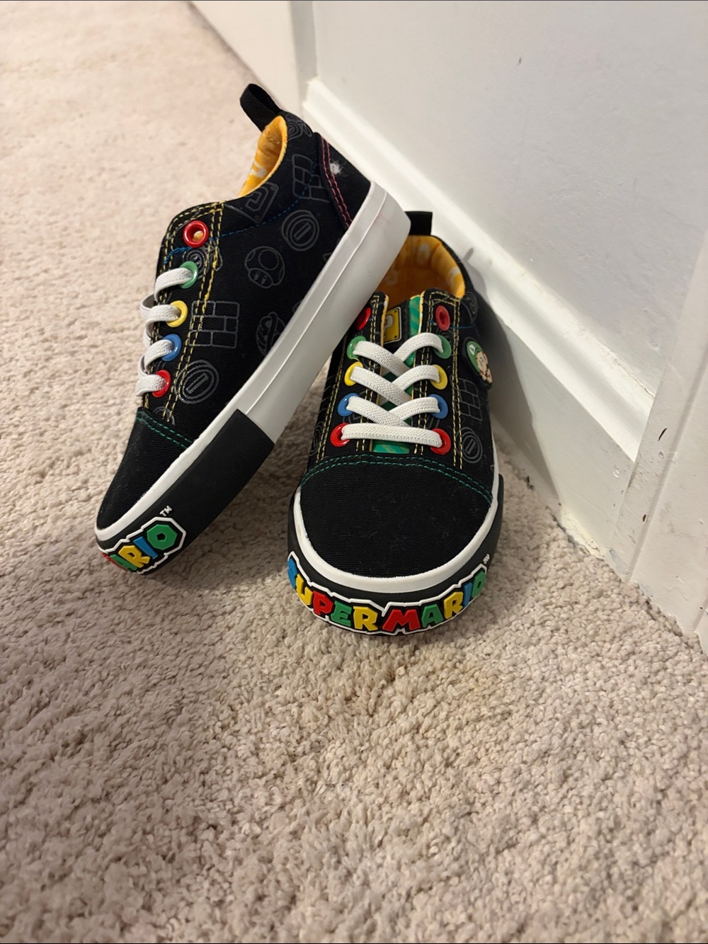 Kids Black Super Mario Themed Low-Top Sneakers